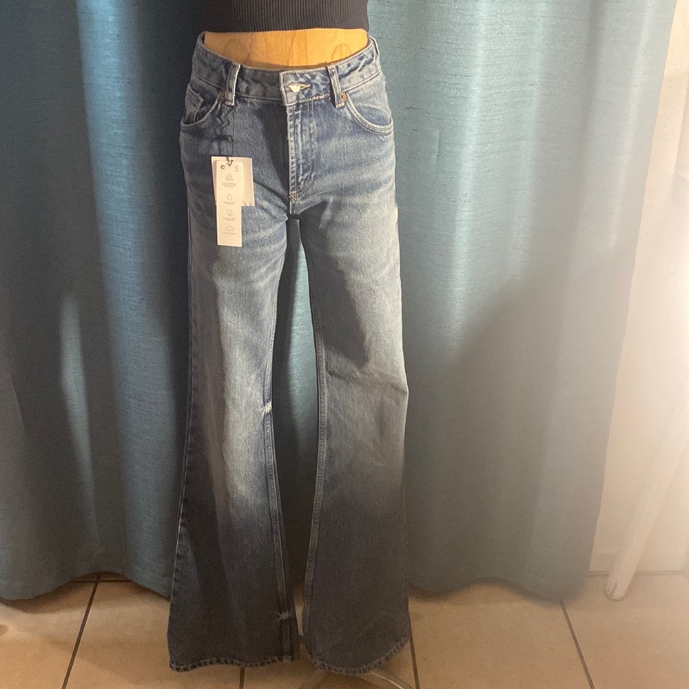 Zara jeans size 4